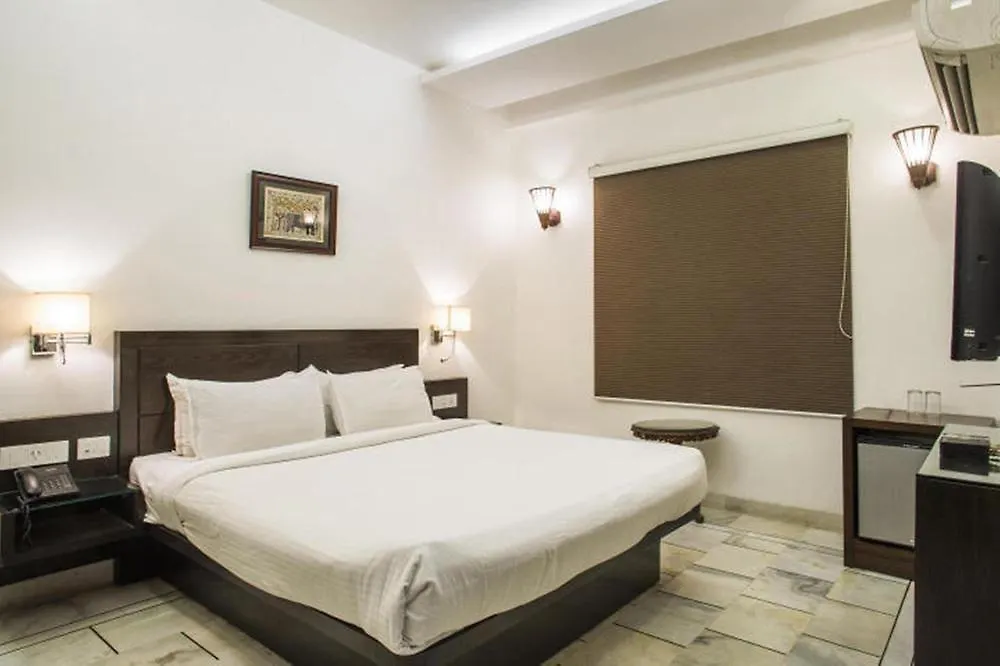 Oyo Flagship Hotel Rudra Palace Agra  India