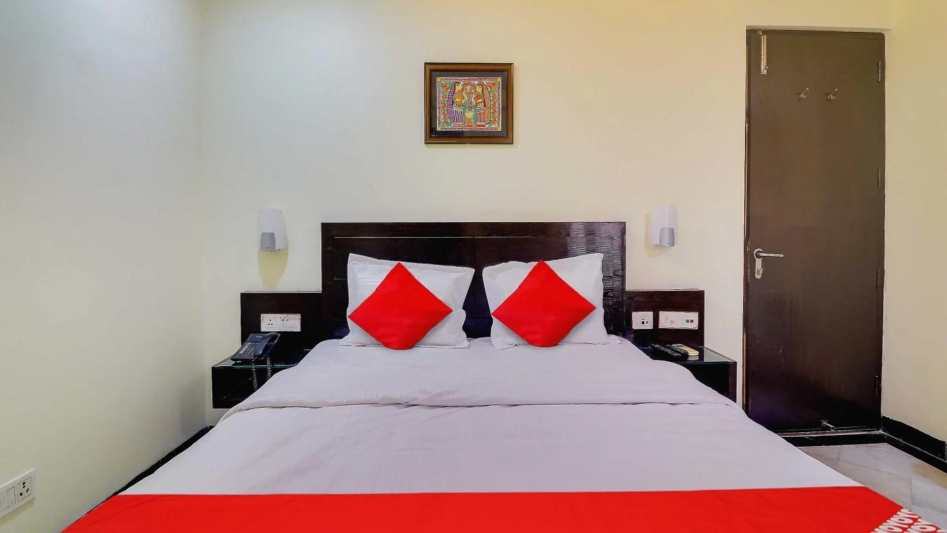Oyo Flagship Hotel Rudra Palace Agra  4*, Agra (Uttar Pradesh) India