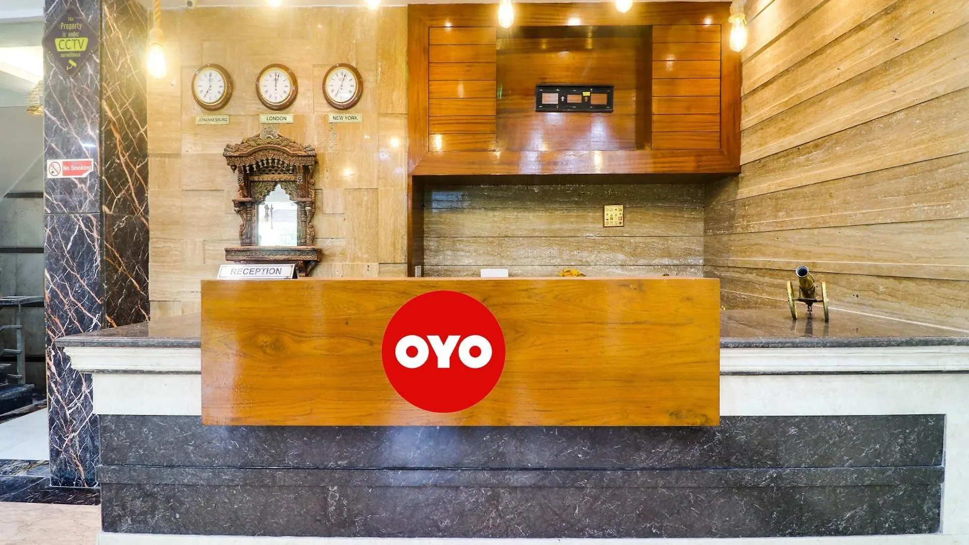 Oyo Flagship Hotel Rudra Palace Agra  India