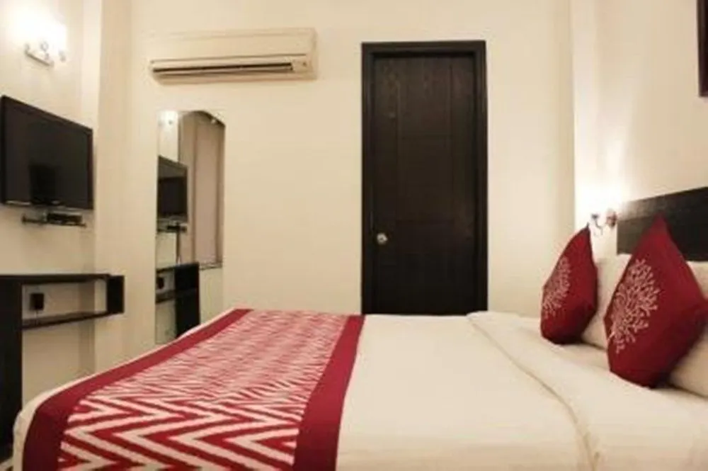 Oyo Flagship Hotel Rudra Palace Agra  4*, Agra (Uttar Pradesh) India